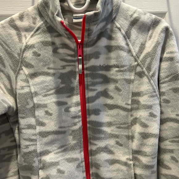 Gray and White Camo Kids Fleece Jacket 14/16 - Picture 2 of 11